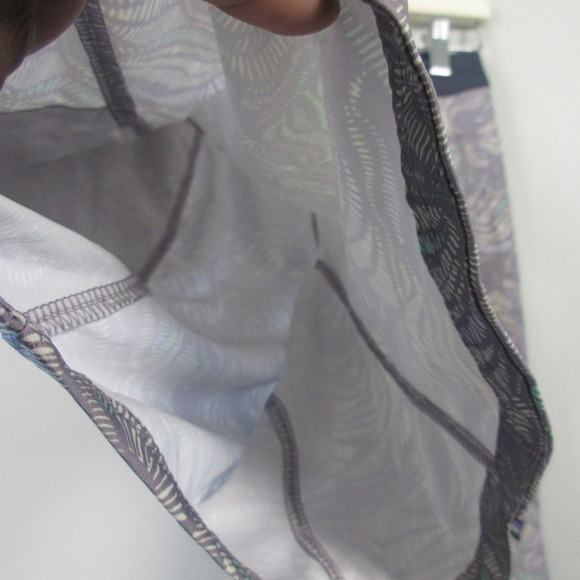 Patagonia Tyrolean Bike Shorts Women 0 Gray Patterned Zip Pockets Cycling 112 - Picture 7 of 13